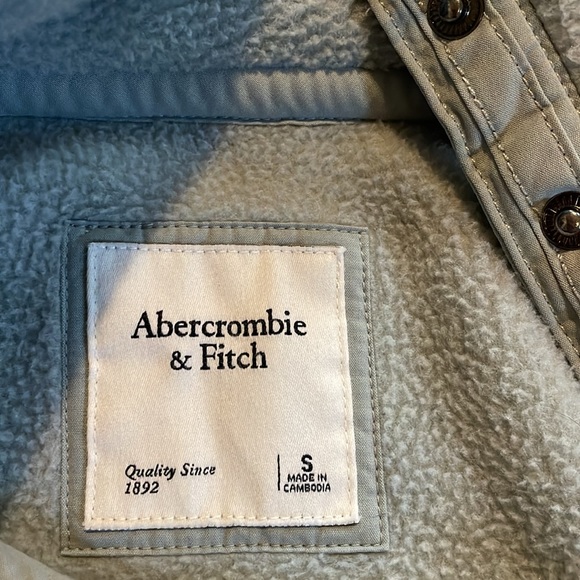 abercrombie and fitch fleece quilted pullover - Picture 2 of 3